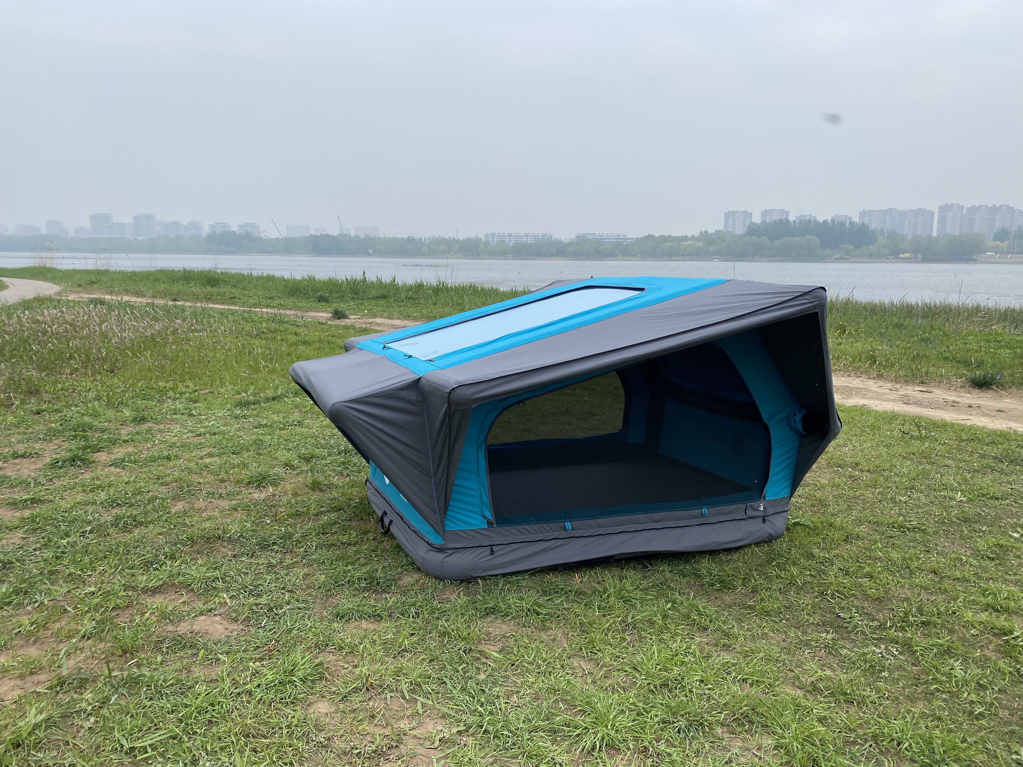 PlayDo Osprey Inflatable Roof Tent