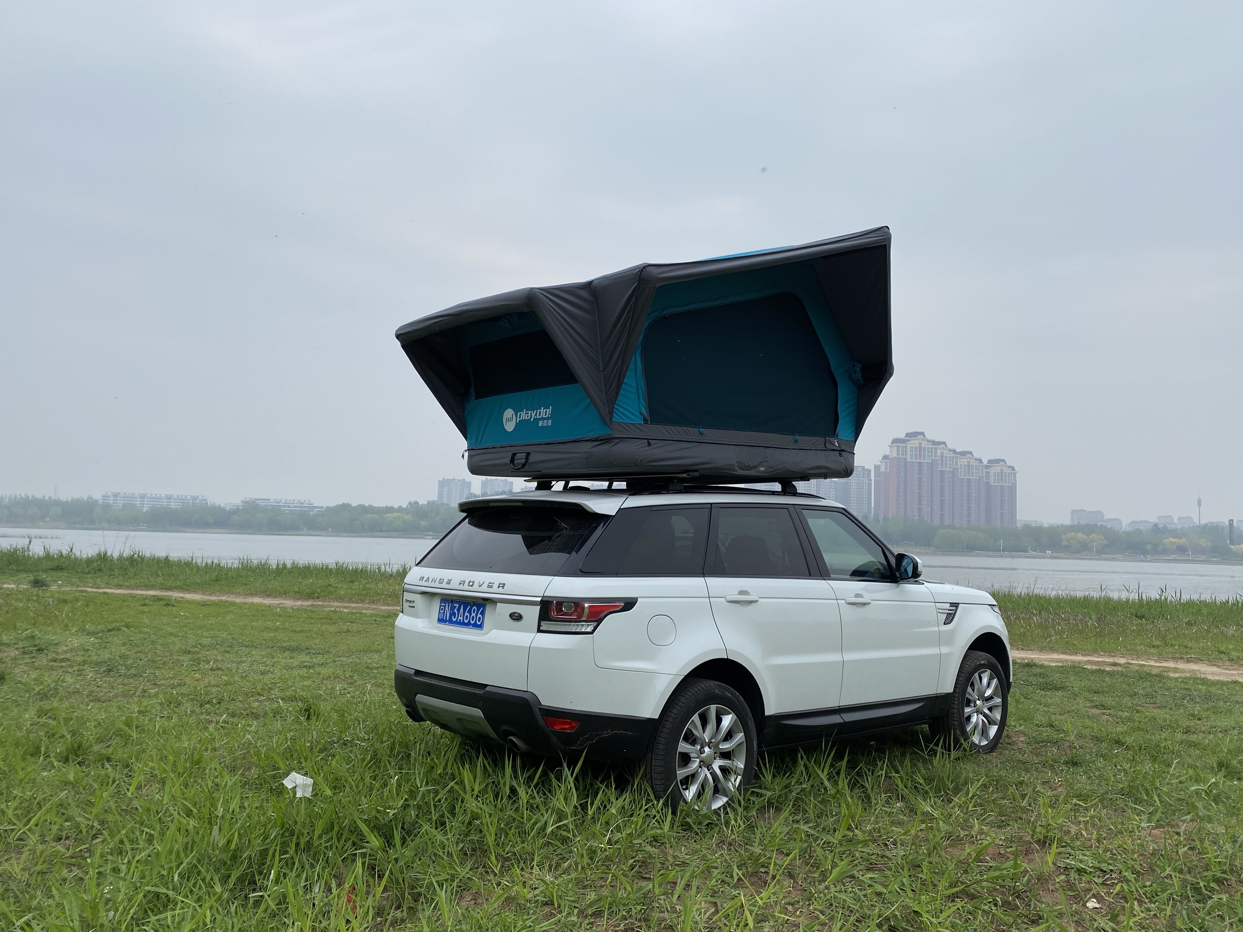 PlayDo Osprey Inflatable Roof Tent