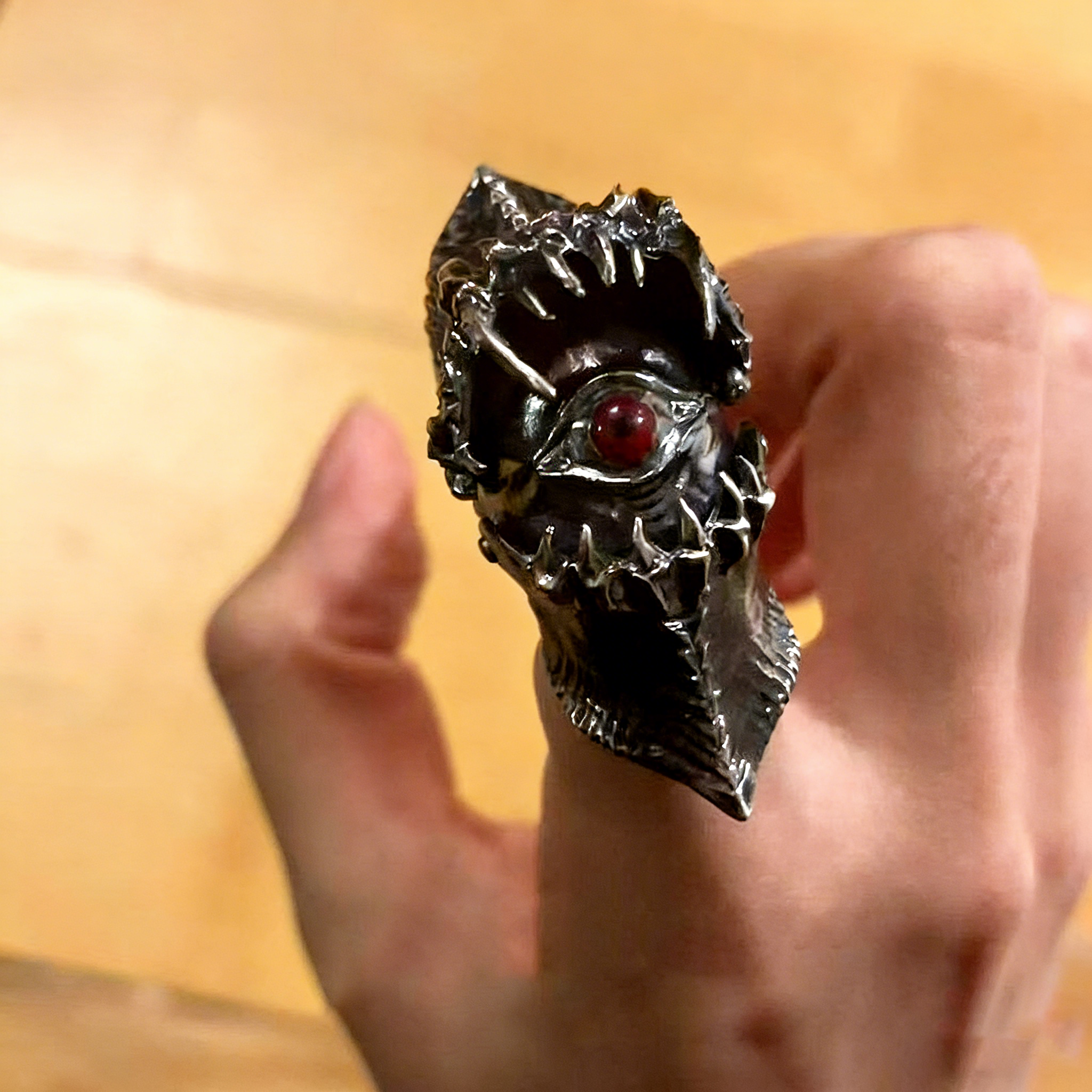 Eye Fang Armor Ring