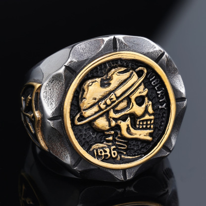 Skull pattern ring