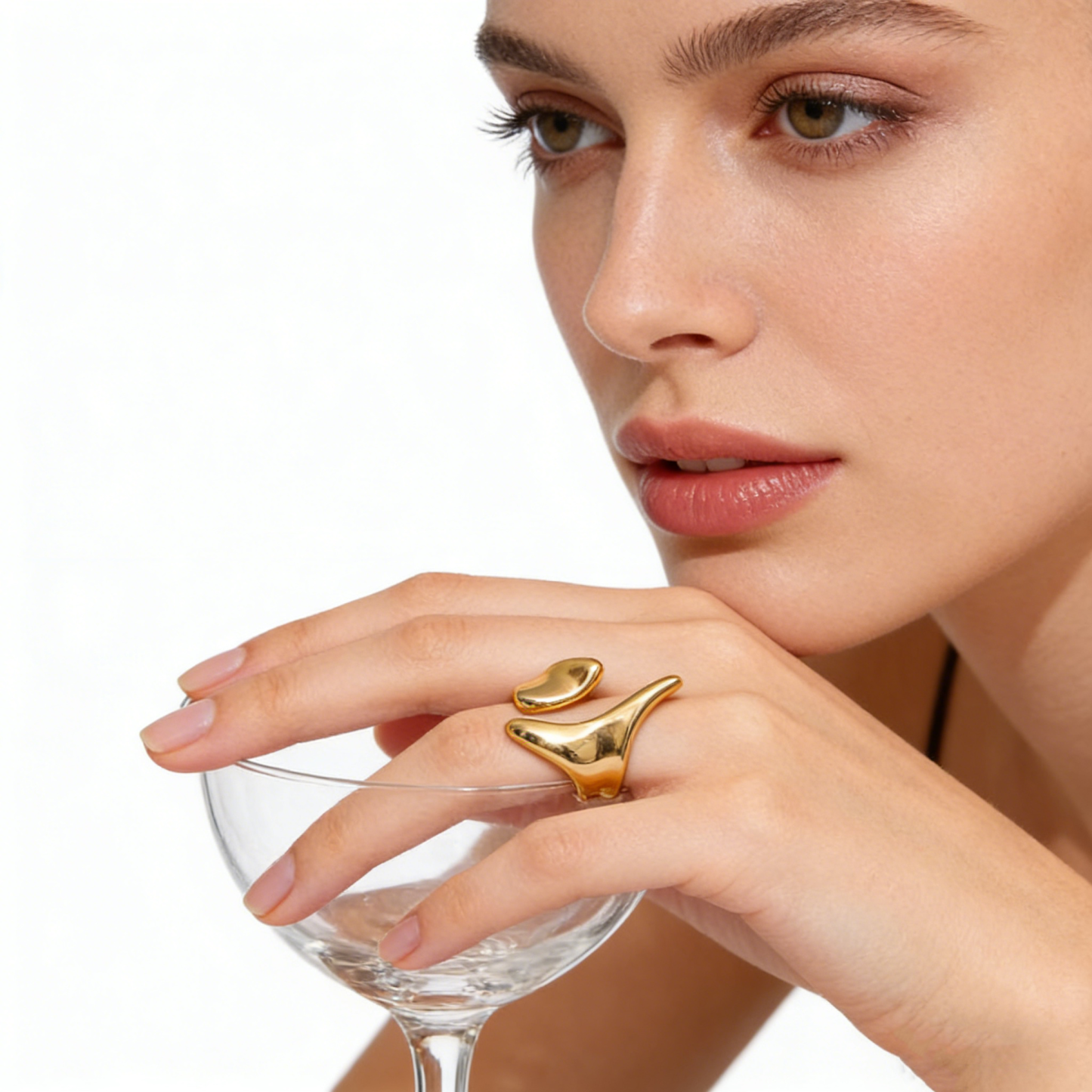 Irregularly shaped ring