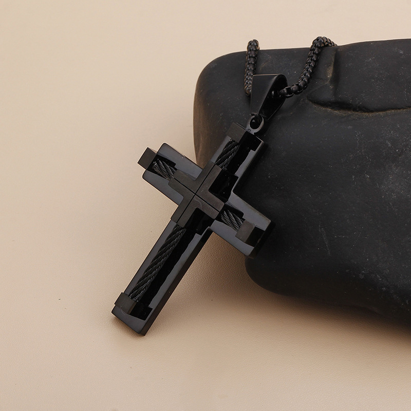 Men's Cross Pendant Necklace