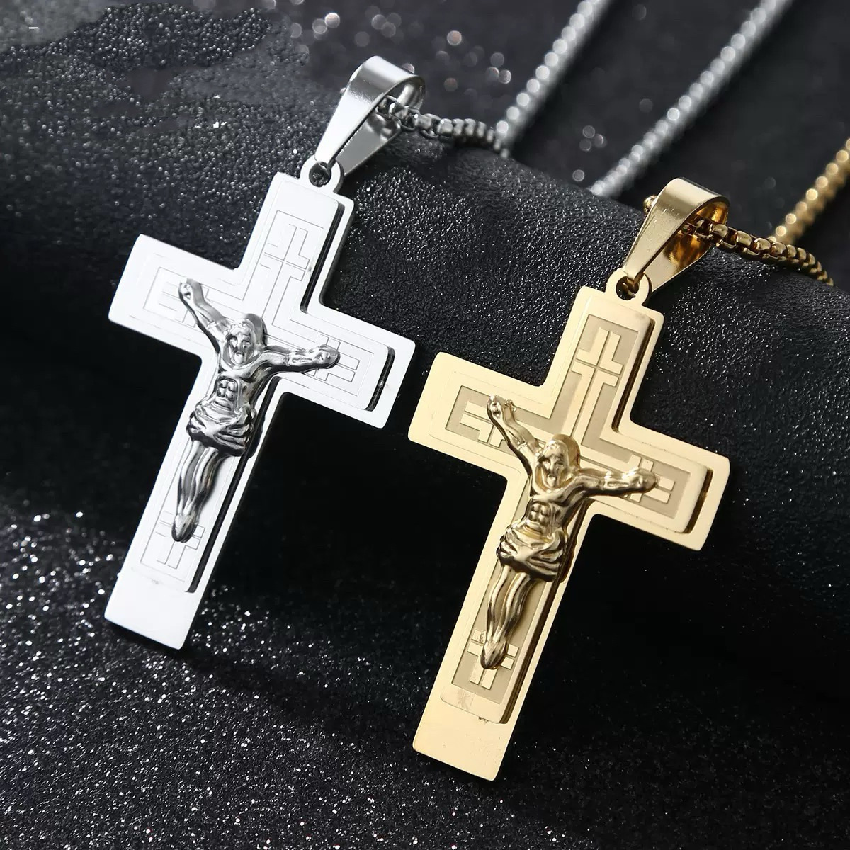 Cross pendant