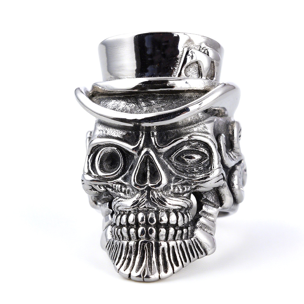 Gentleman wearing a hat skull ring