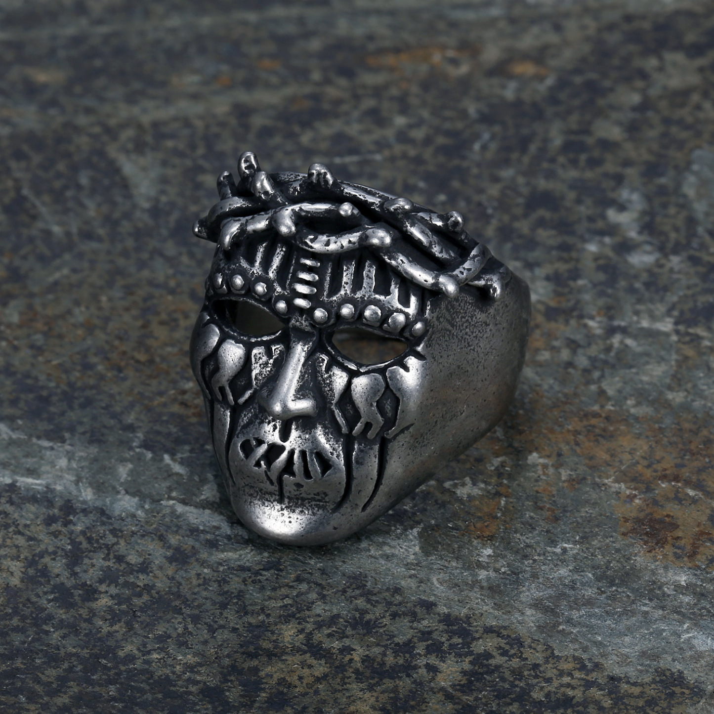 Dreadlock skull ring