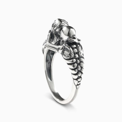 "Kiss of Death" Sterling Silver Skull Ring