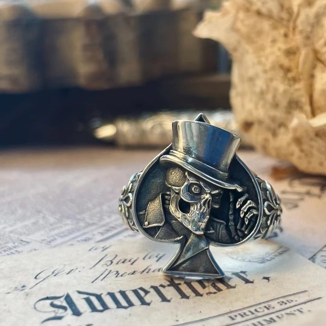 Spade Magician Skull Ring