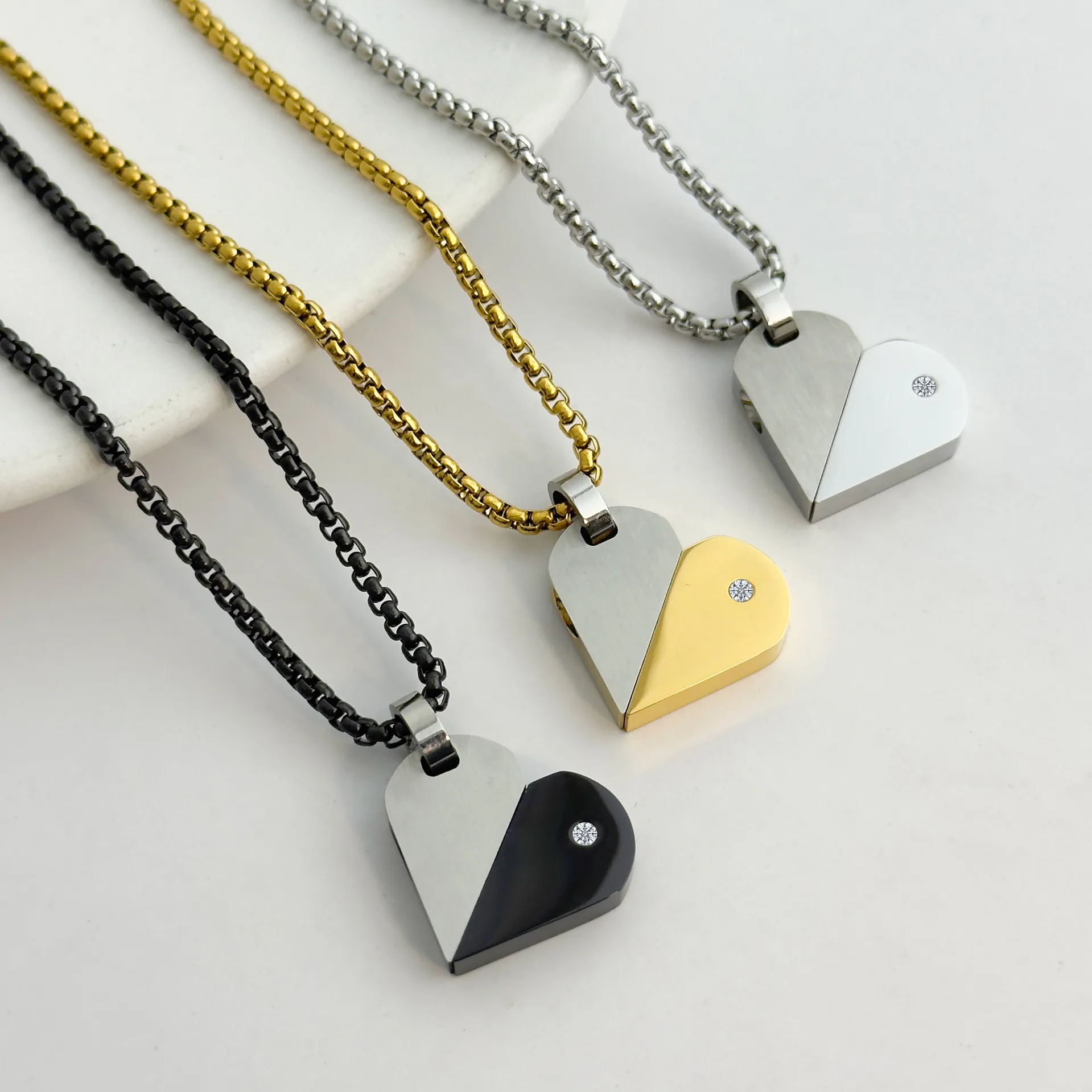 Personalized DIY engraved pendant