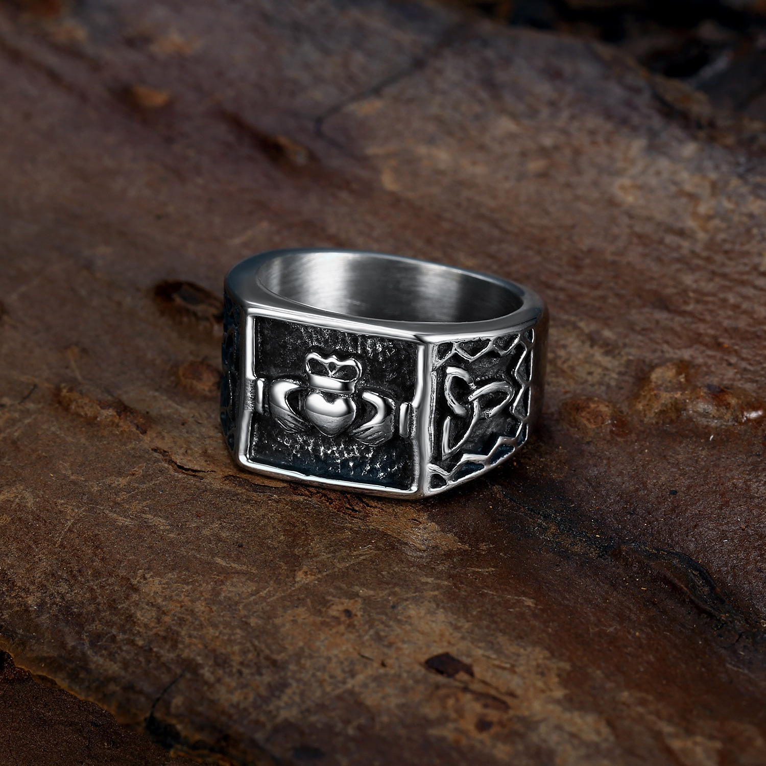 Vintage Claddagh Ring