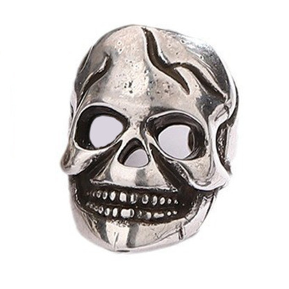 Skull ear clip