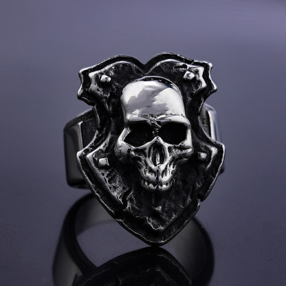 Vintage motorcycle style skull ring