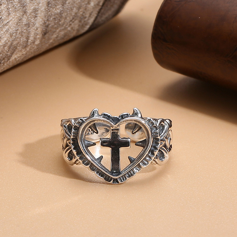 Punk Cross Ring