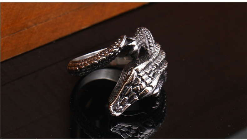 Alligator Ring