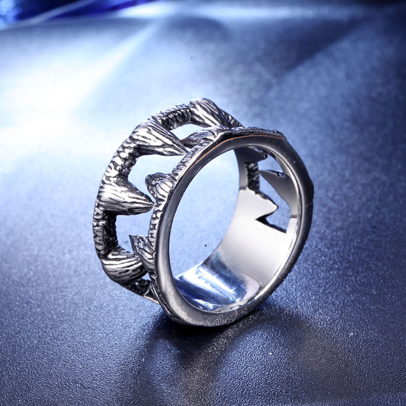 Personalized retro Warcraft tooth ring