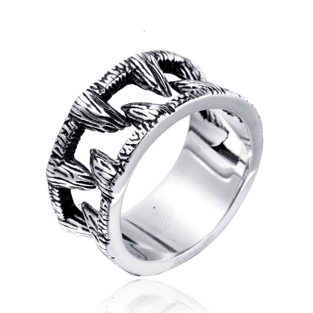 Soul-Eating Fang Ring