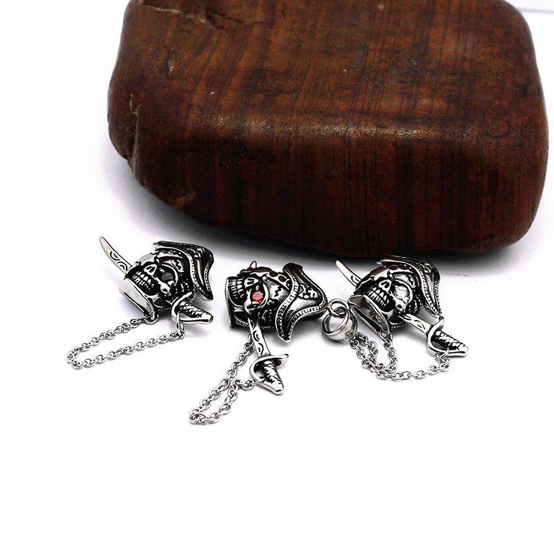 Vintage One Piece Skull Pendant Necklace