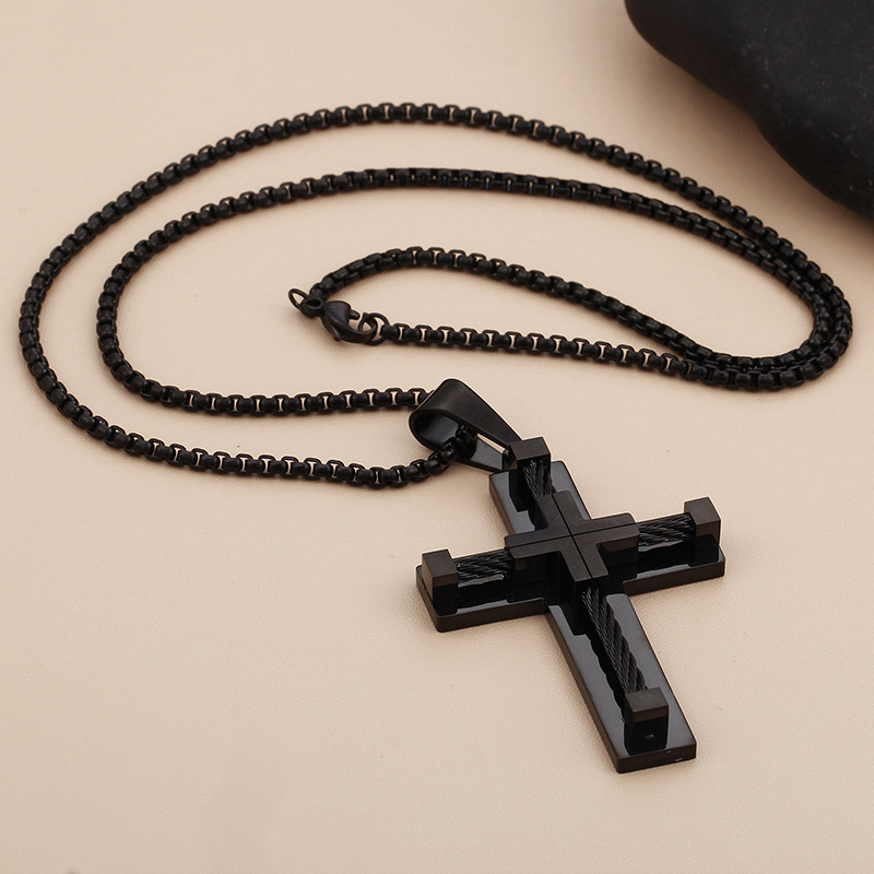 Men's Cross Pendant Necklace