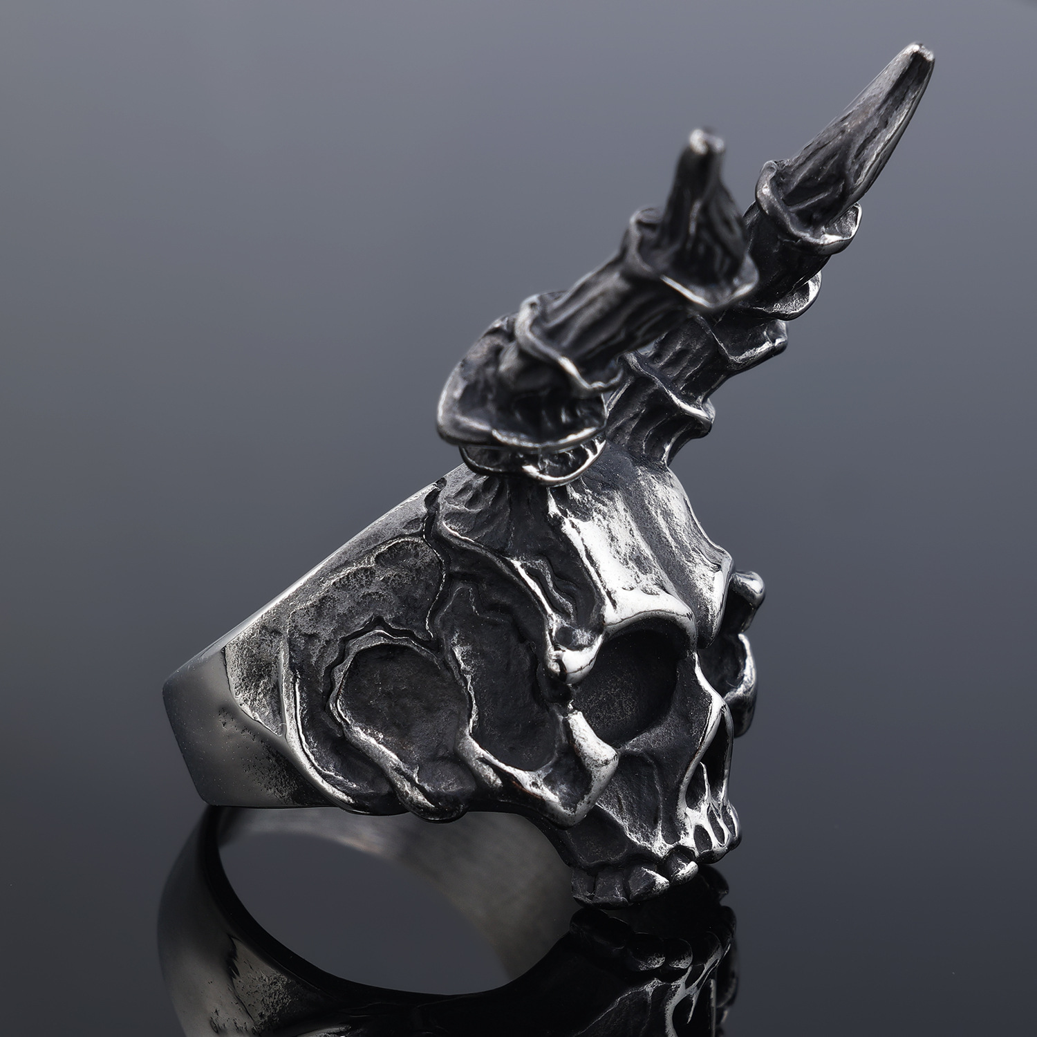 Punk style sheep horn skull ring