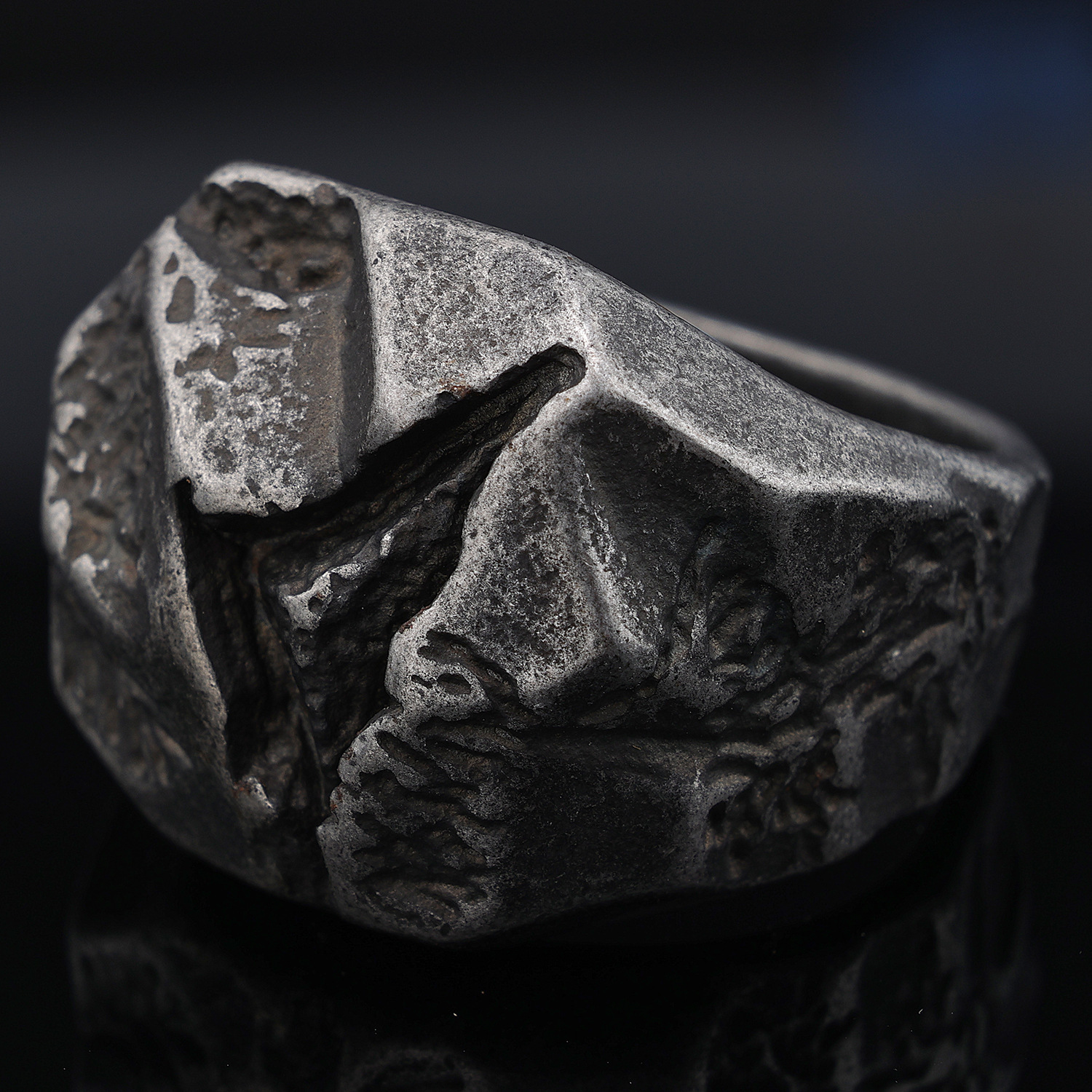 Natural Cut 925 Silver Ring