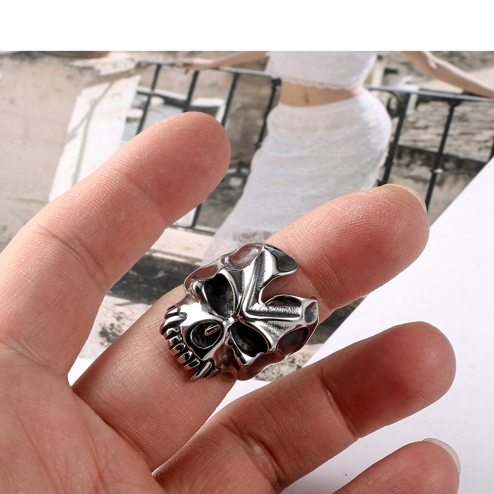 Monster skull ring