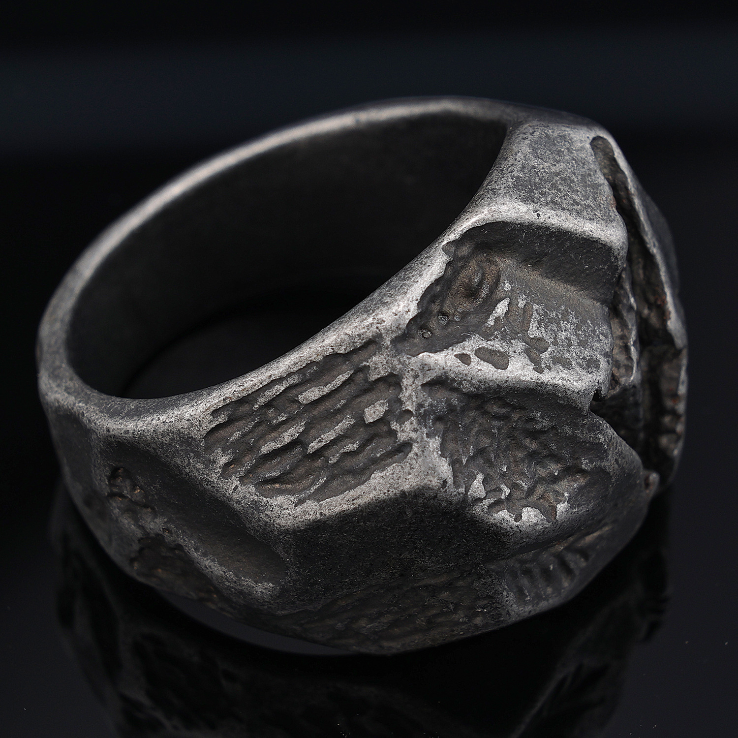 Natural Cut 925 Silver Ring