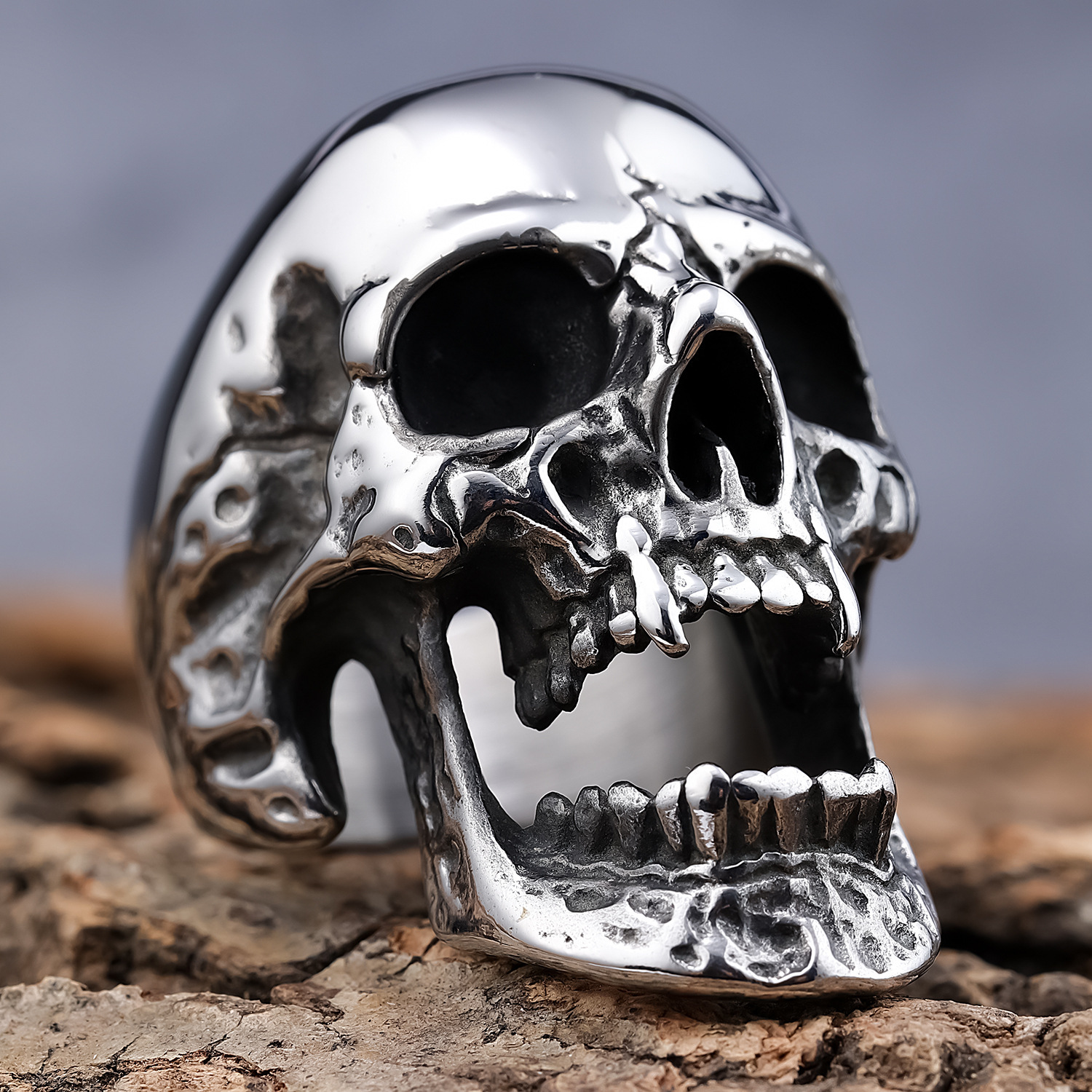 Giant zombie skull ring