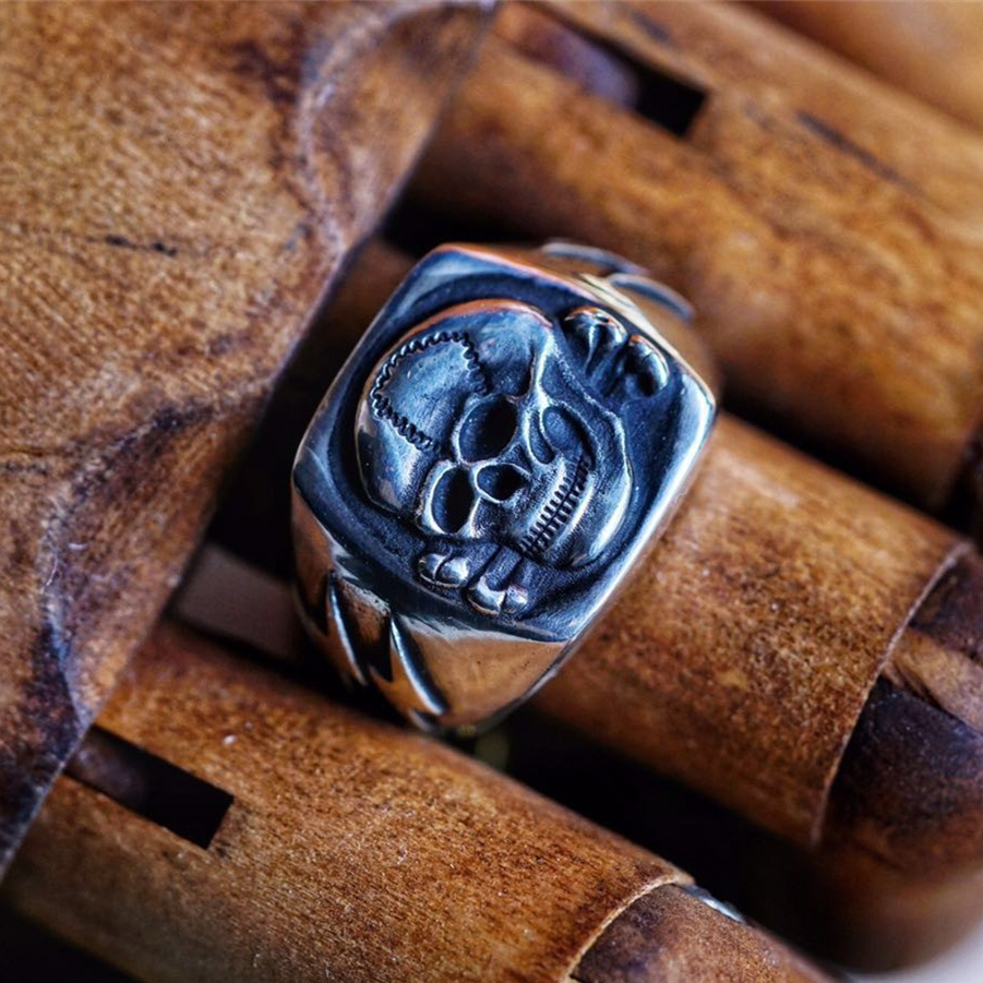 Lightning bolt and skull ring