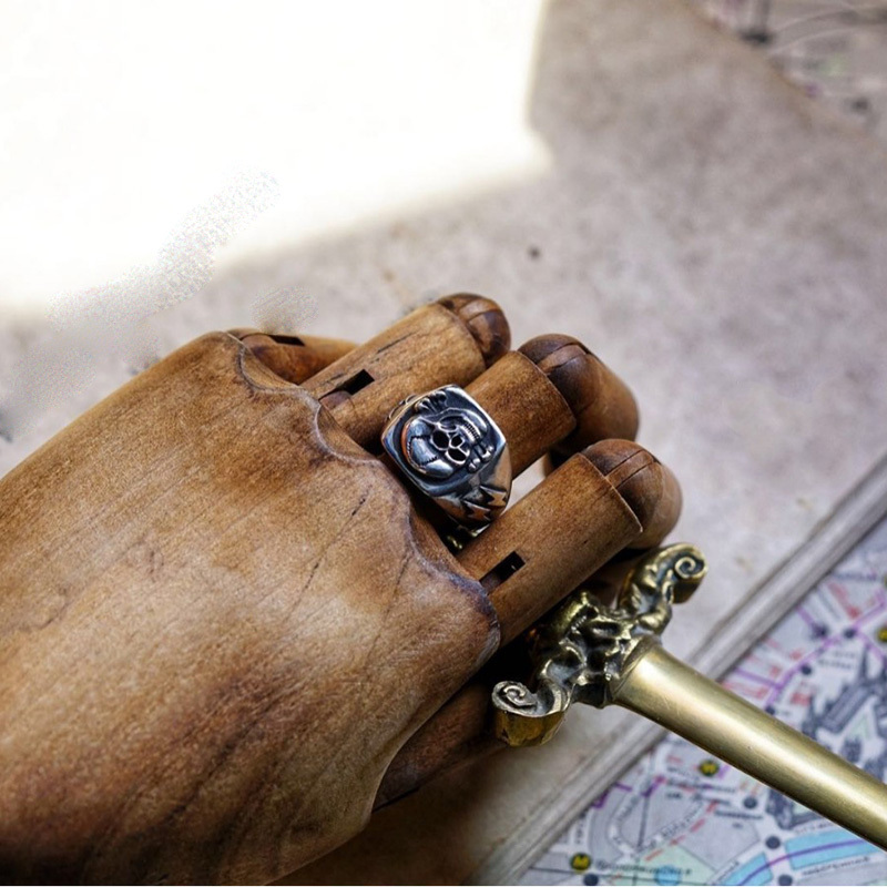 Lightning bolt and skull ring