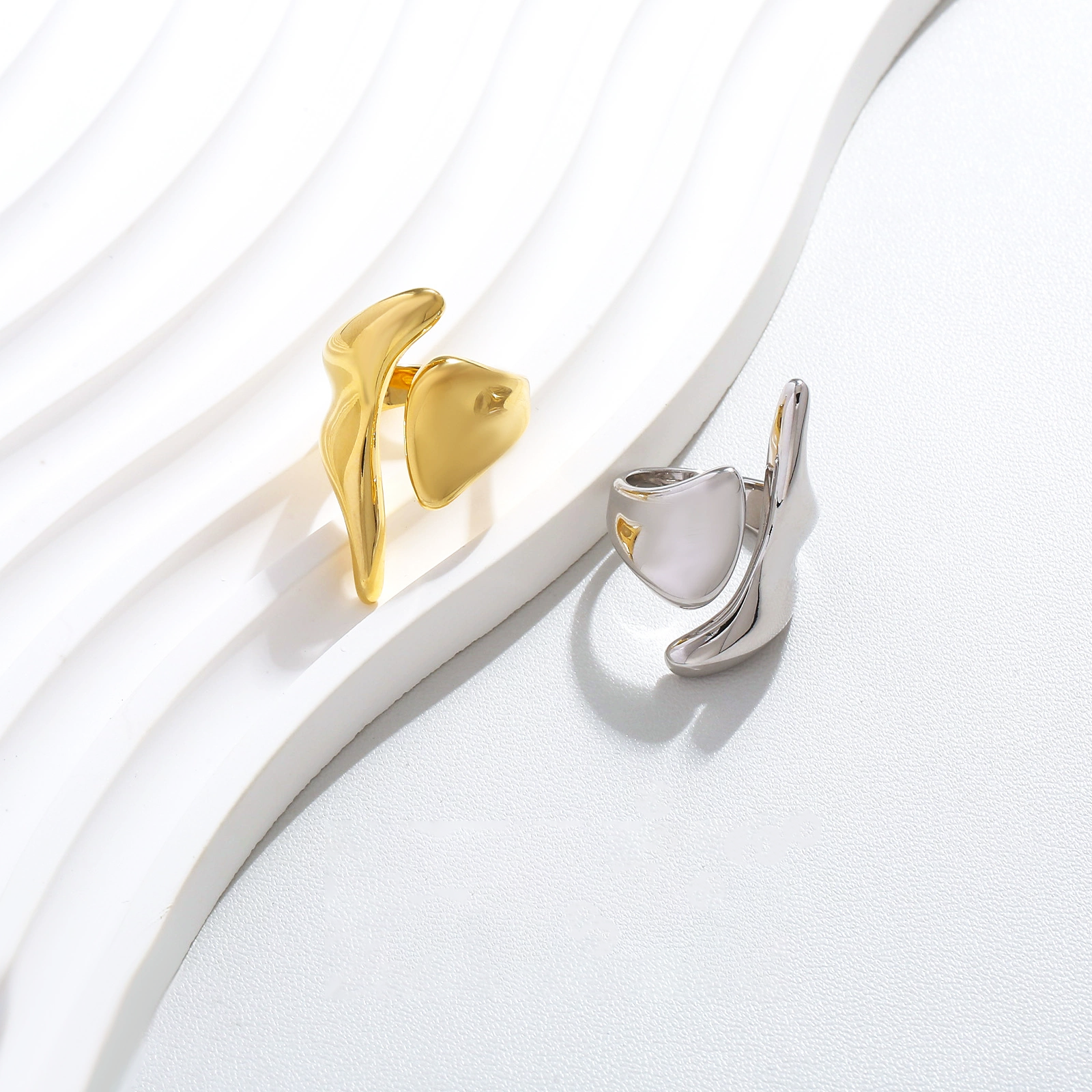 Irregularly shaped ring