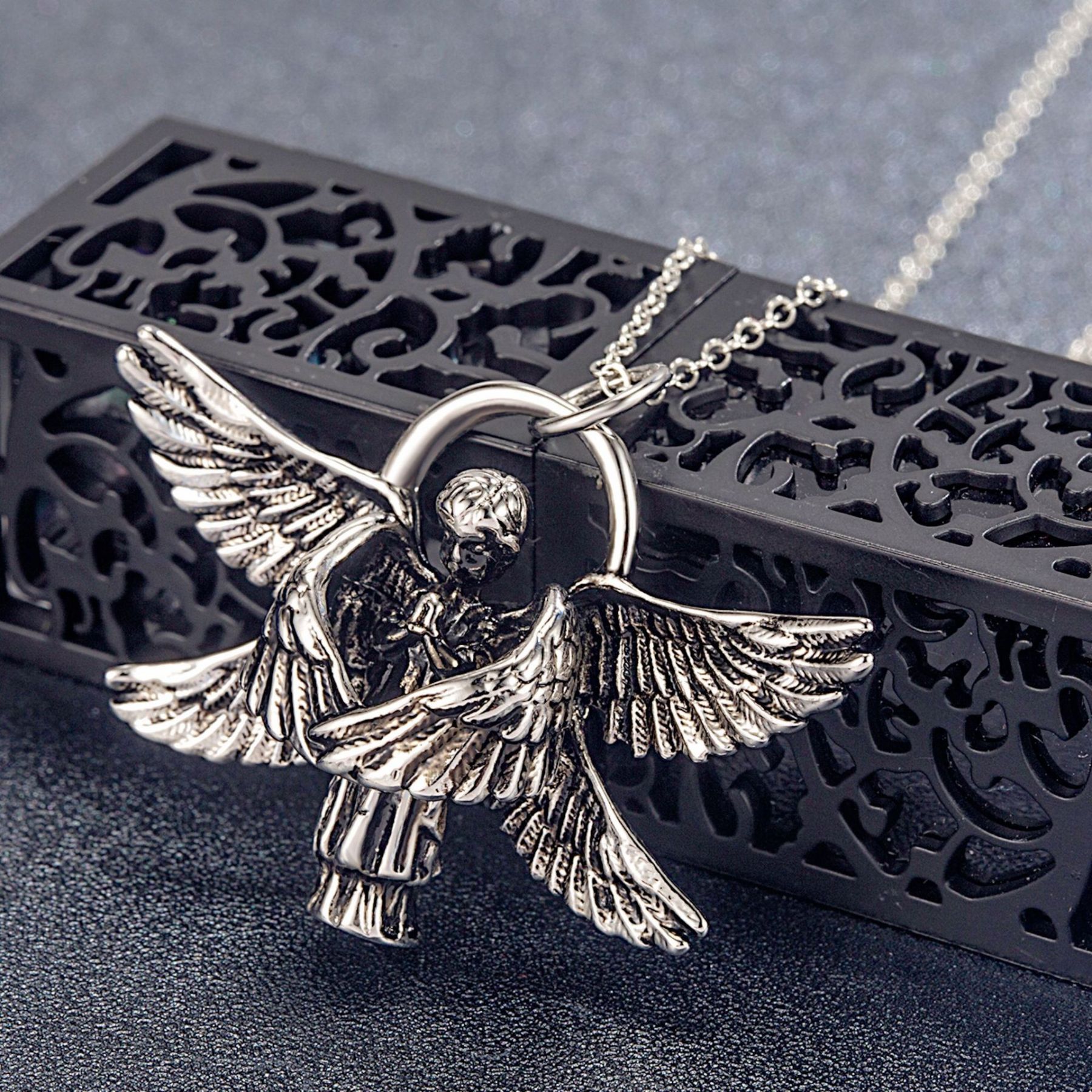 Seraph Pendant Necklace