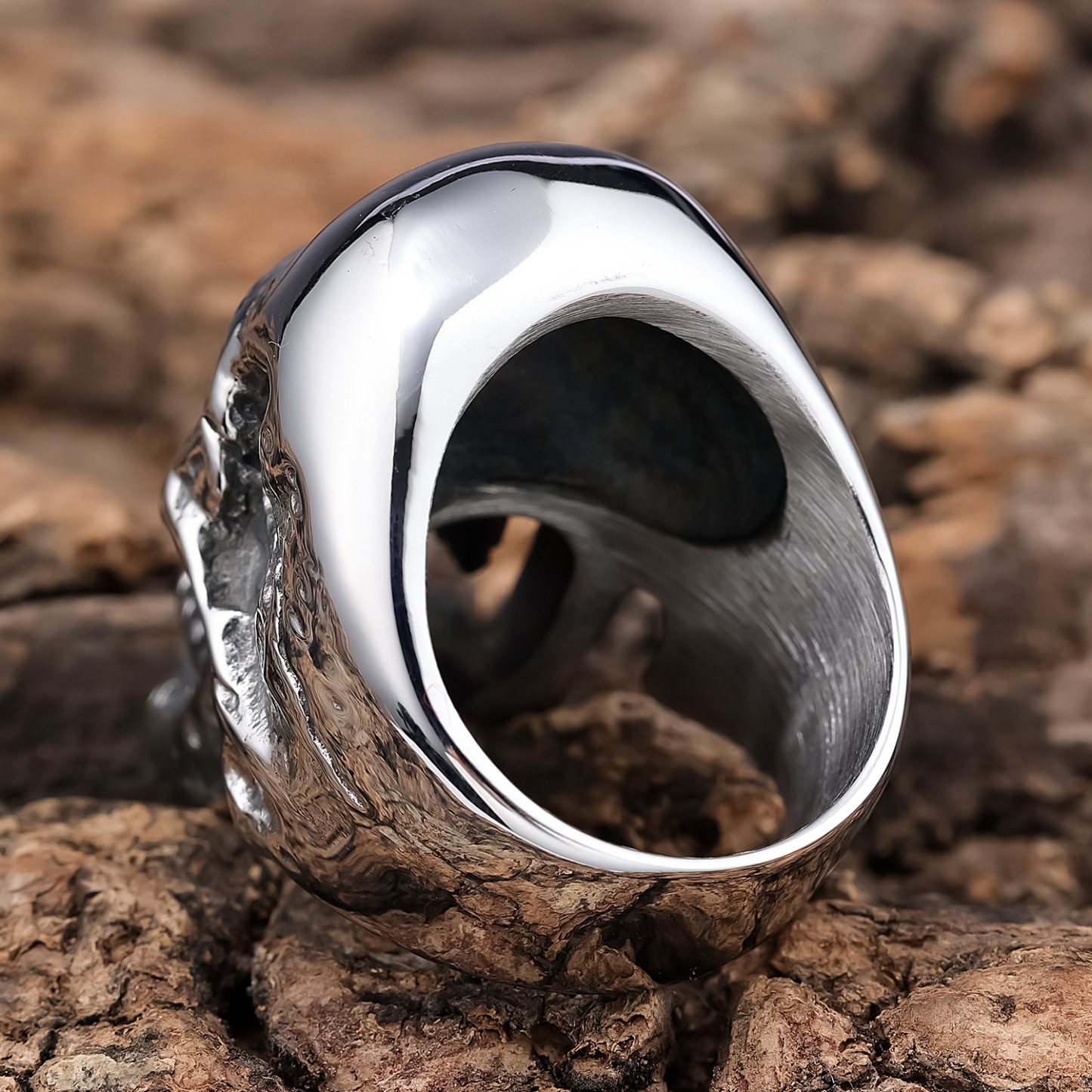 Giant zombie skull ring