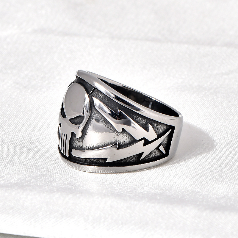 Punisher skull ring