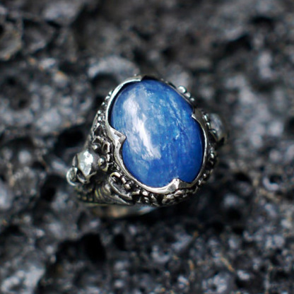 Skull and sapphire ring