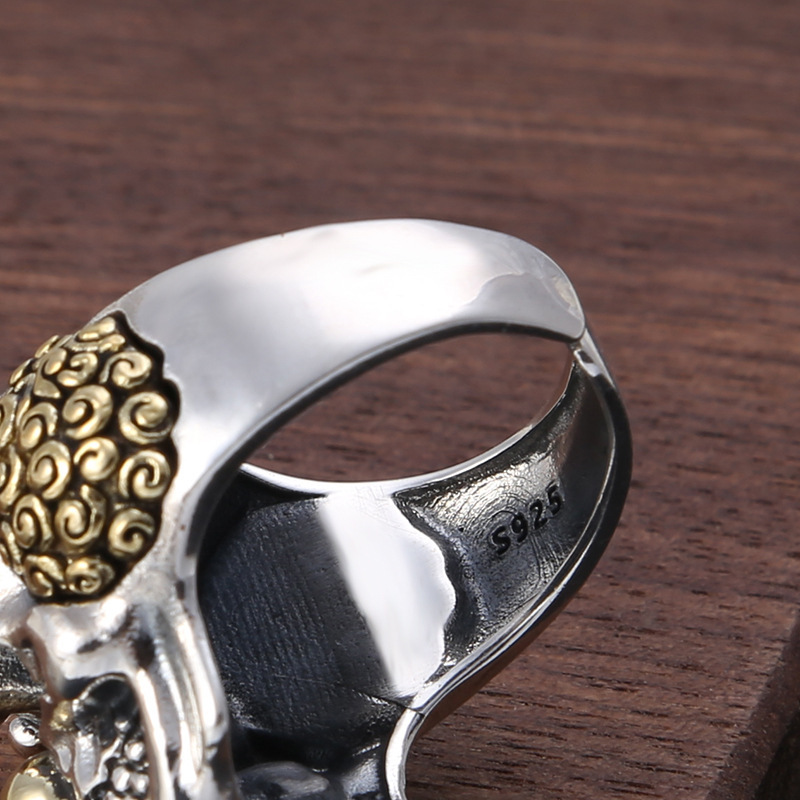 Skull inlaid copper creative punk ring