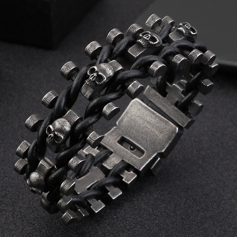 Personalized retro heavy skull leather bracelet