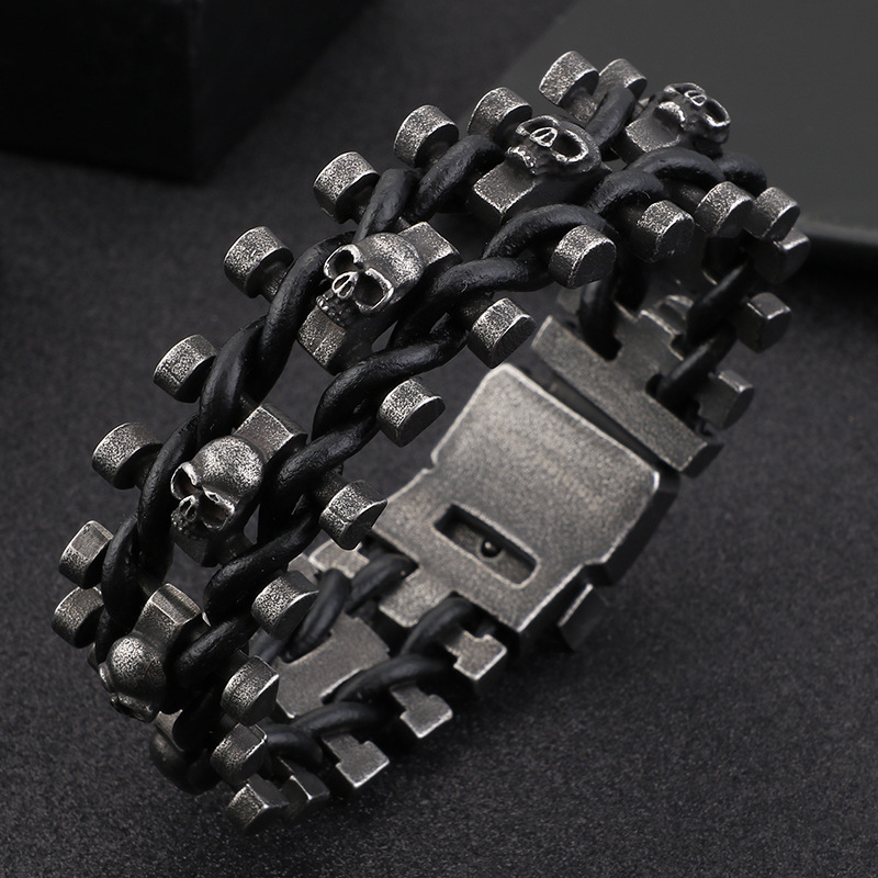 Personalized retro heavy skull leather bracelet