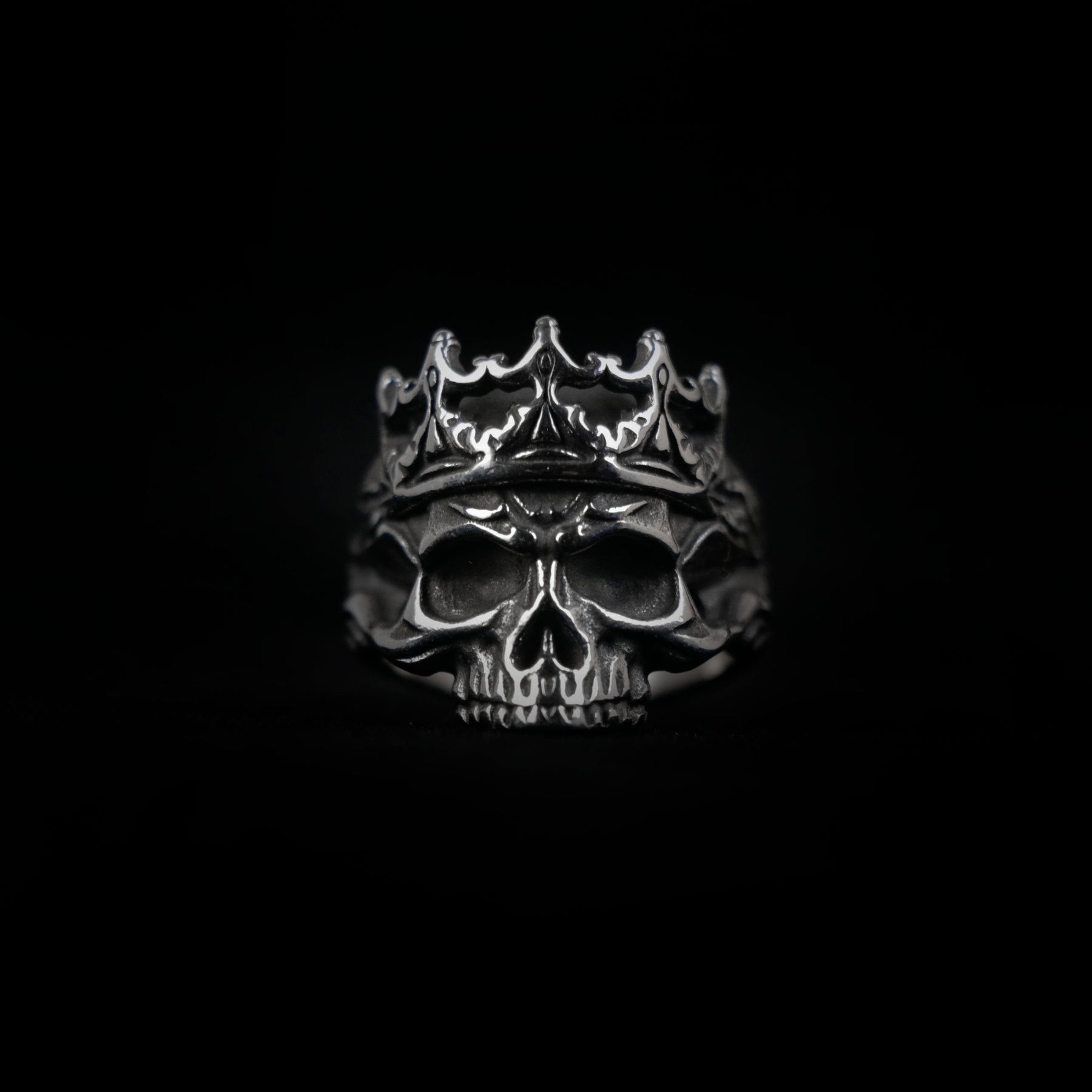 Retro Punk Crown Skull Ring