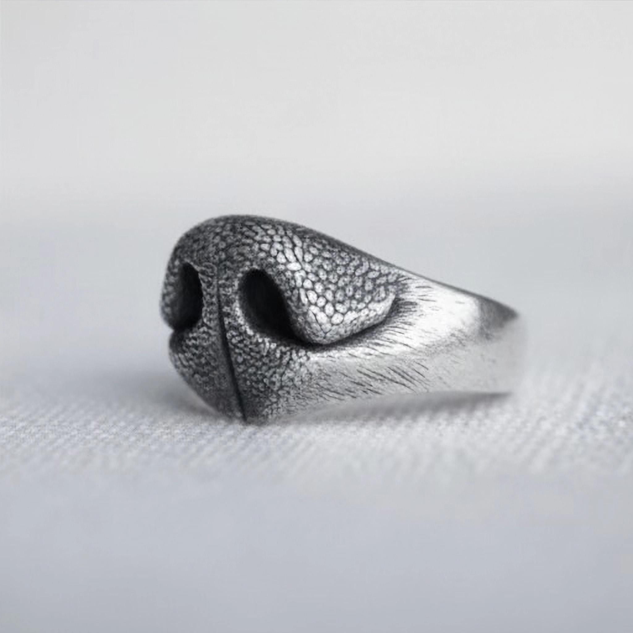 The Rose of the Rebel Ring