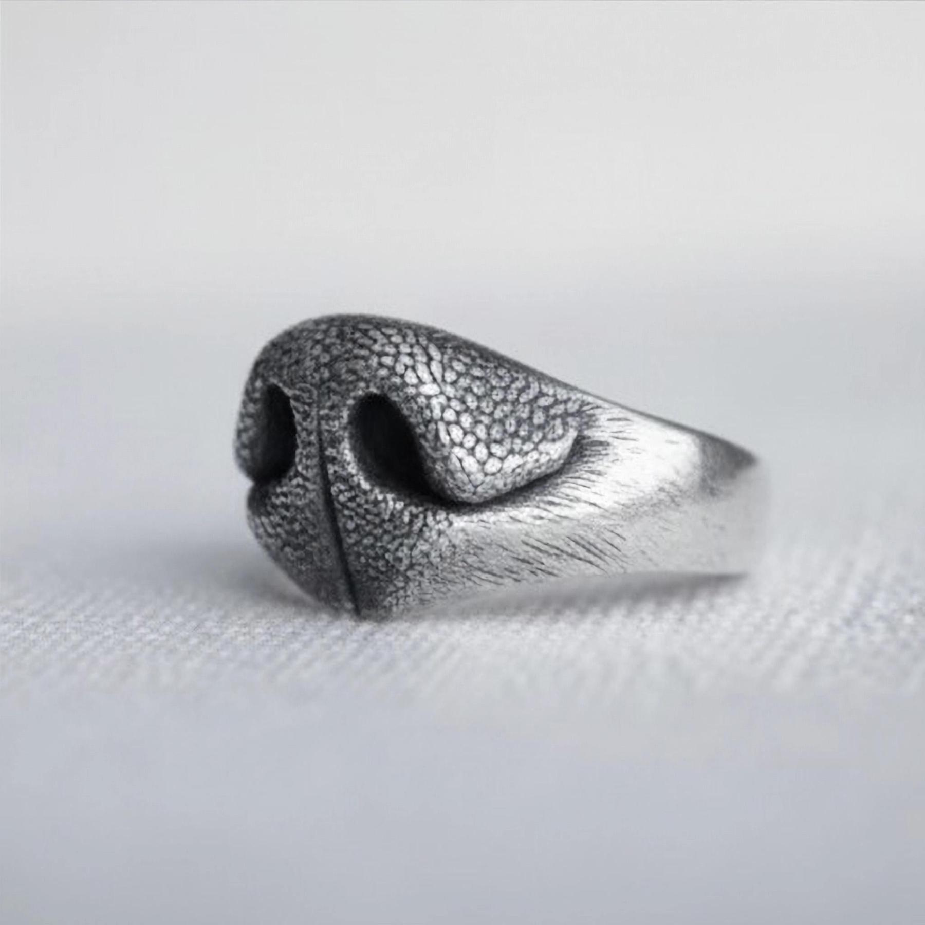 The Rose of the Rebel Ring