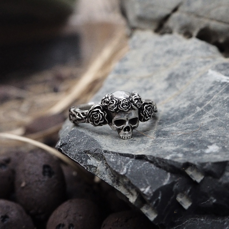 Gothic Rose Skull Ring
