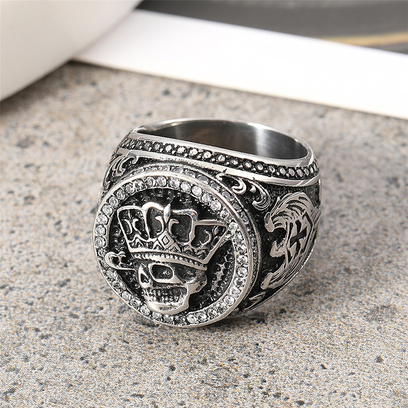 Personalized retro crown skull hip-hop ring