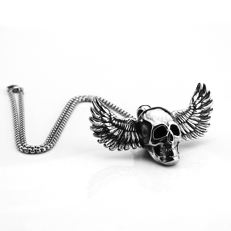 Skull Domineering Feather Pendant Necklace