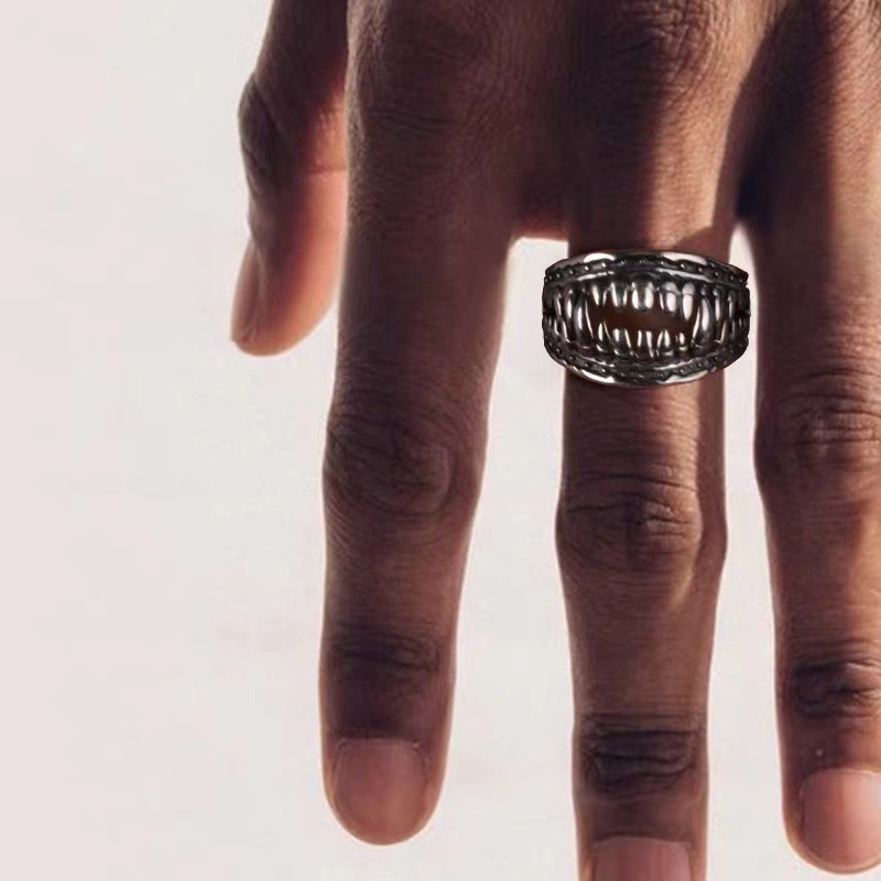 Venom Tooth Domineering Silver Gothic Index Finger Ring