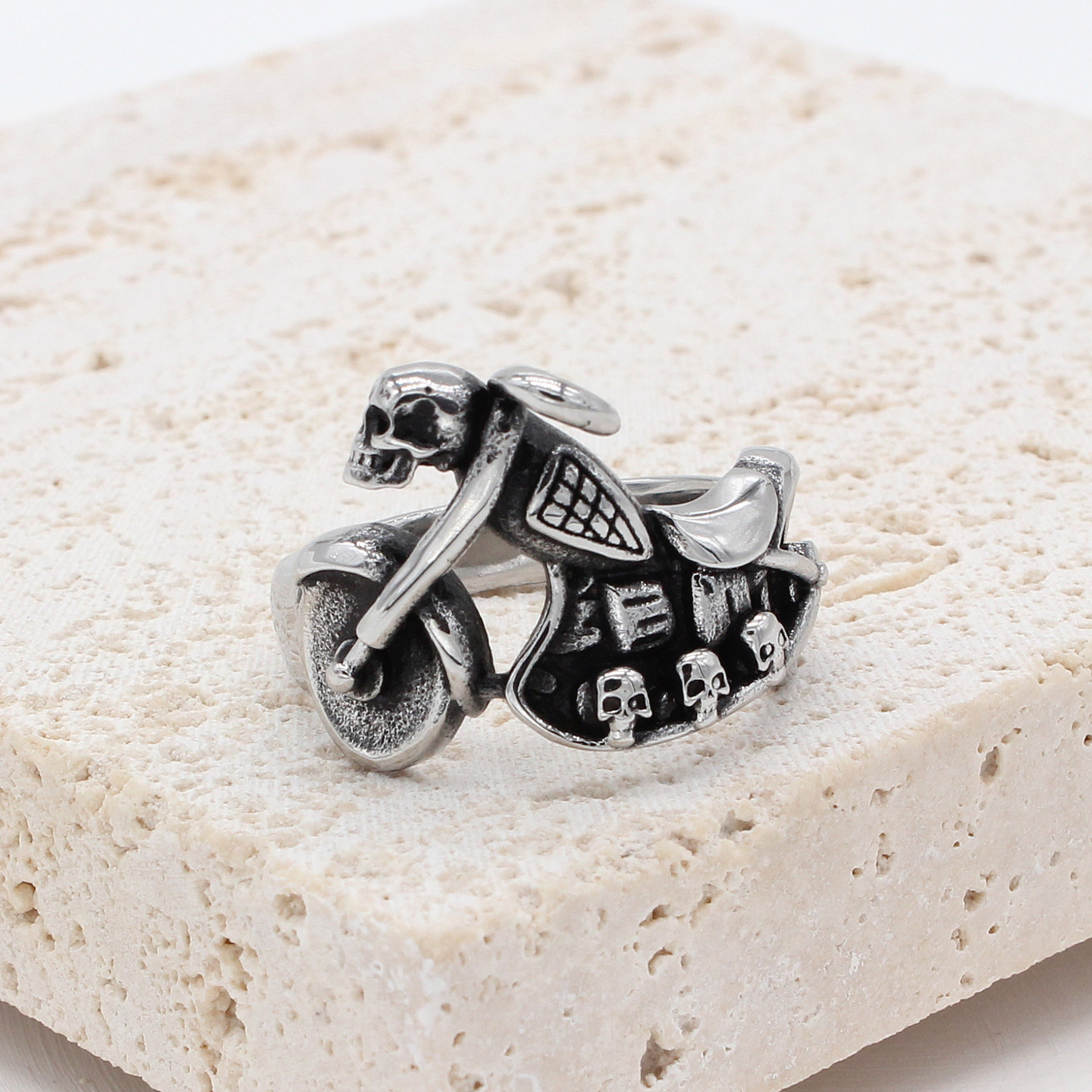 Skull Motorcycle Ring