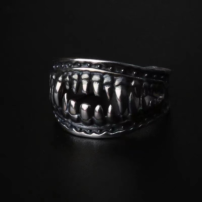 Venom Tooth Domineering Silver Gothic Index Finger Ring