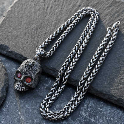 Red eye skull necklace