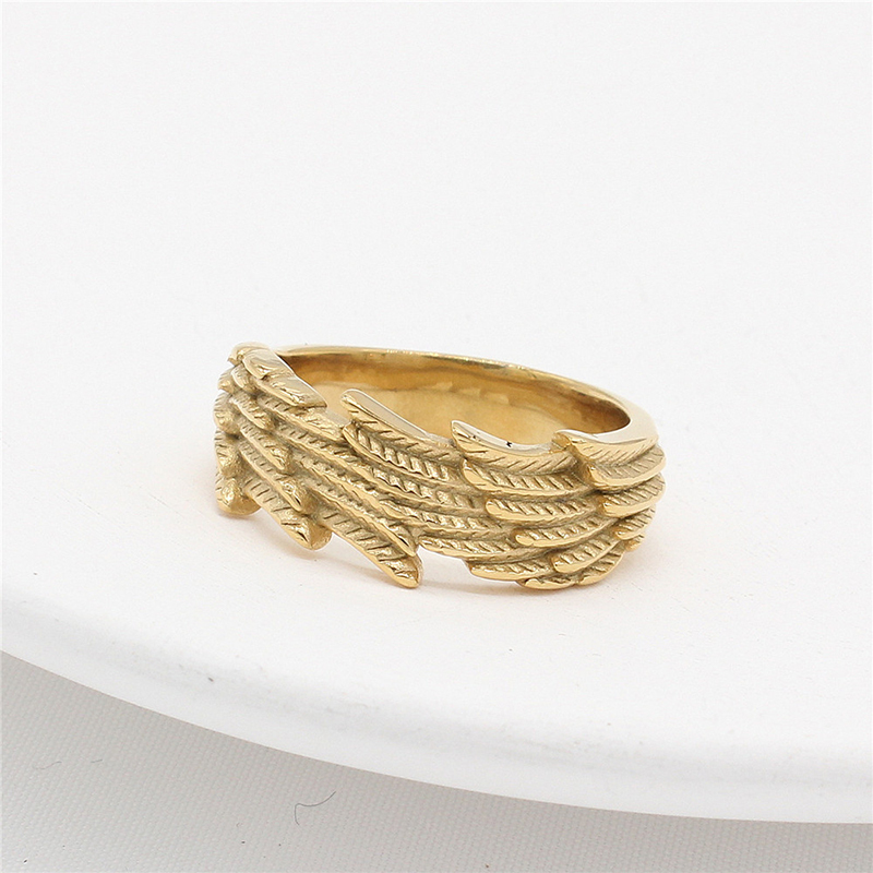Personalized retro wing feather ring