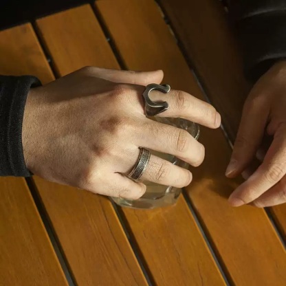Rock Punk Horseshoe Ring
