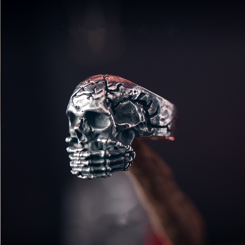 Punk skull ring