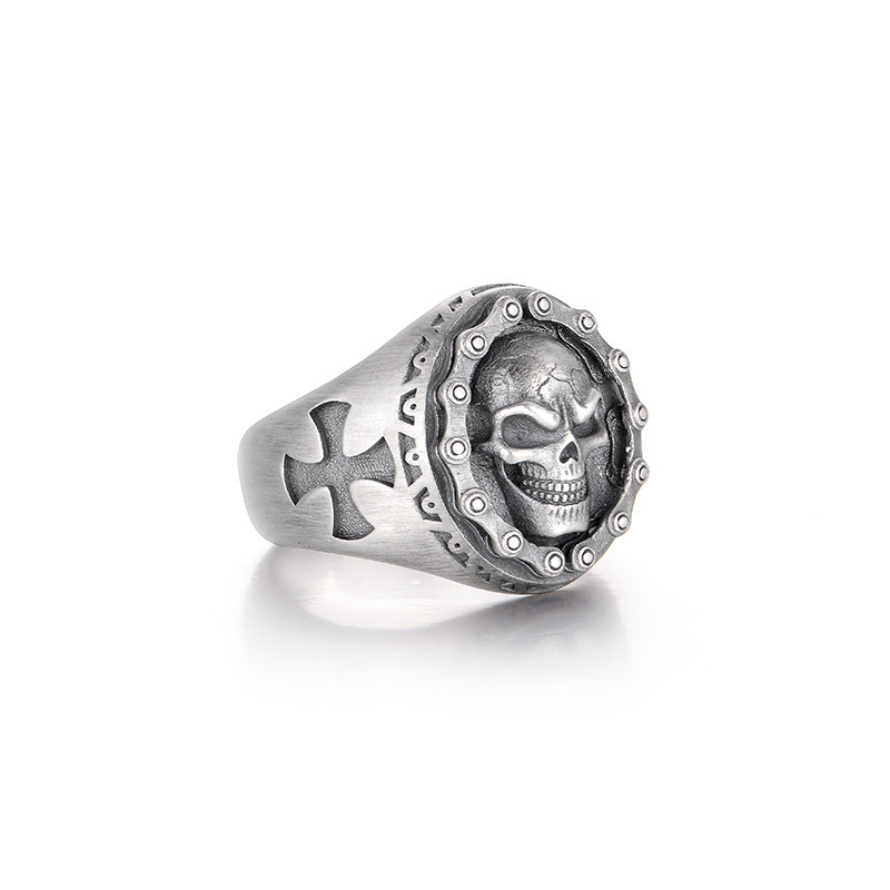 Skull personality high street ring